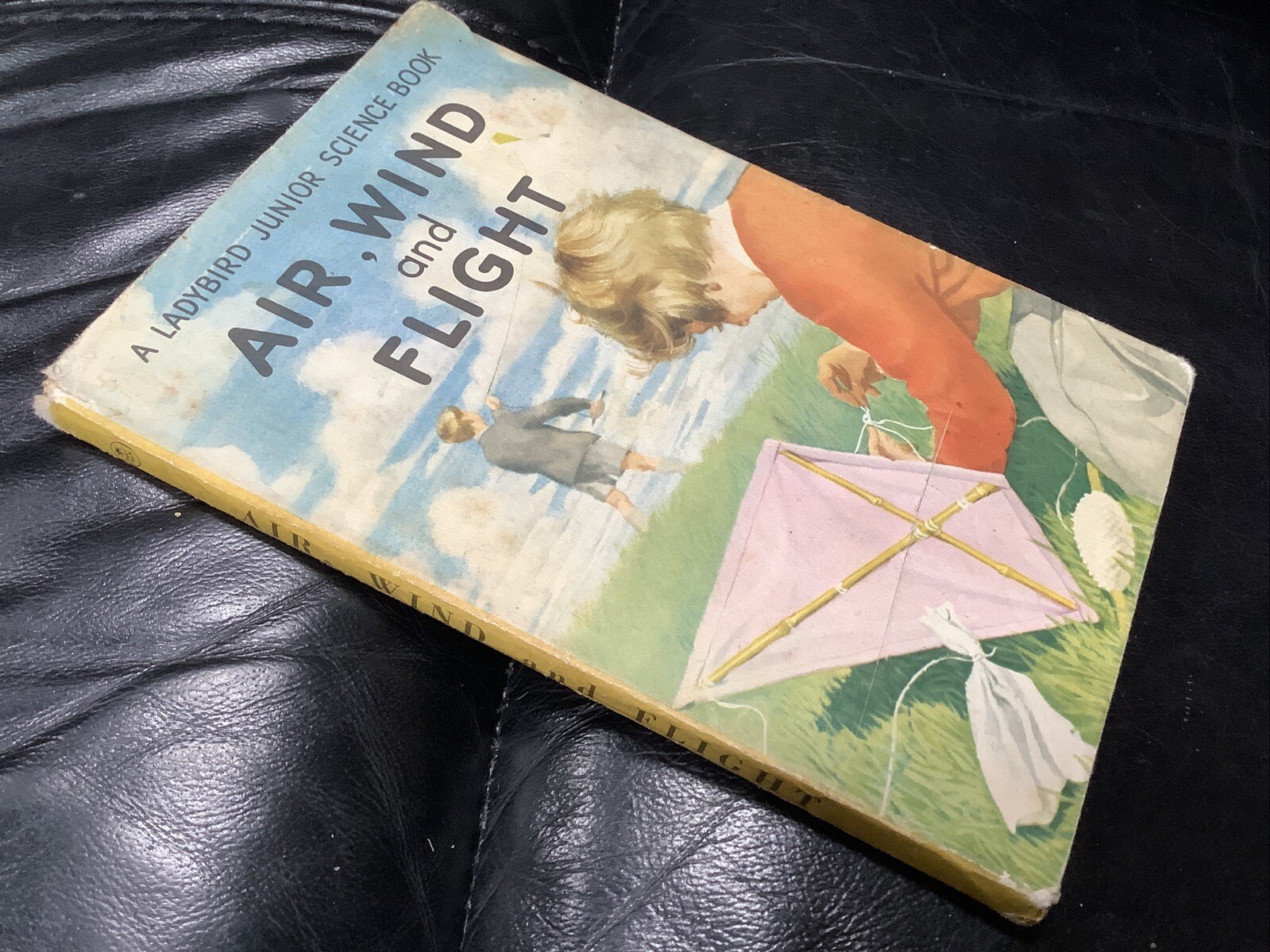 Air, Wind and Flight, Ladybird Junior Science Ser 621, 2/6 DJ 1st ed, 1963 🪁
