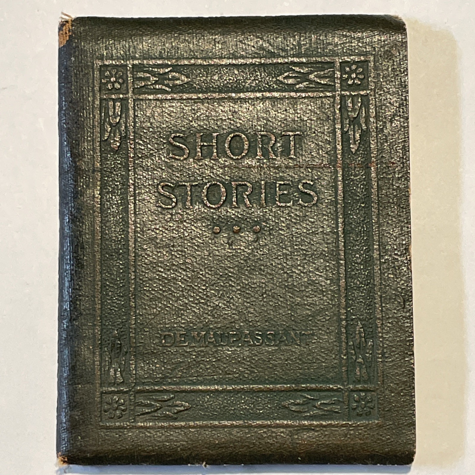 Little Leather Library SHORT STORIES by GUY de MAUPASSANT