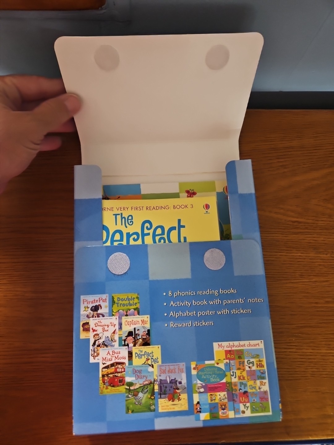 The Usborne Start to Read Pack 8 Reading Books w/Poster & New Activity Book