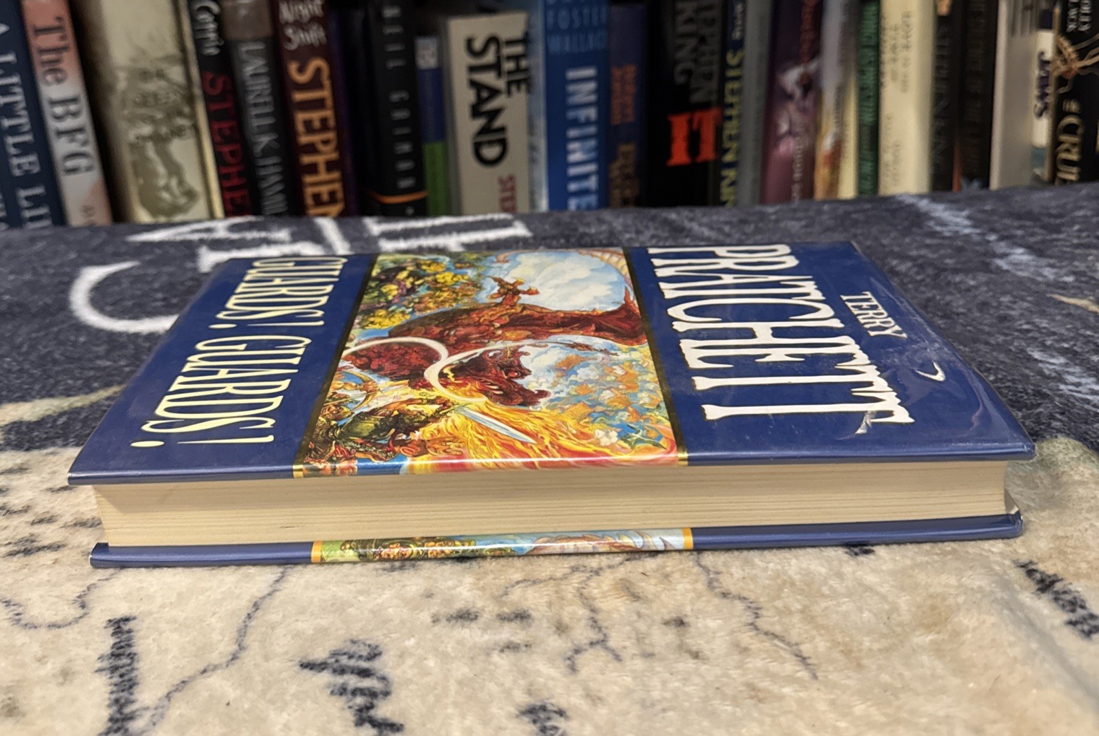 Guards! Guards! by Terry Pratchett (1997, Hardcover) Gollancz Reprint, VG, HCDJ