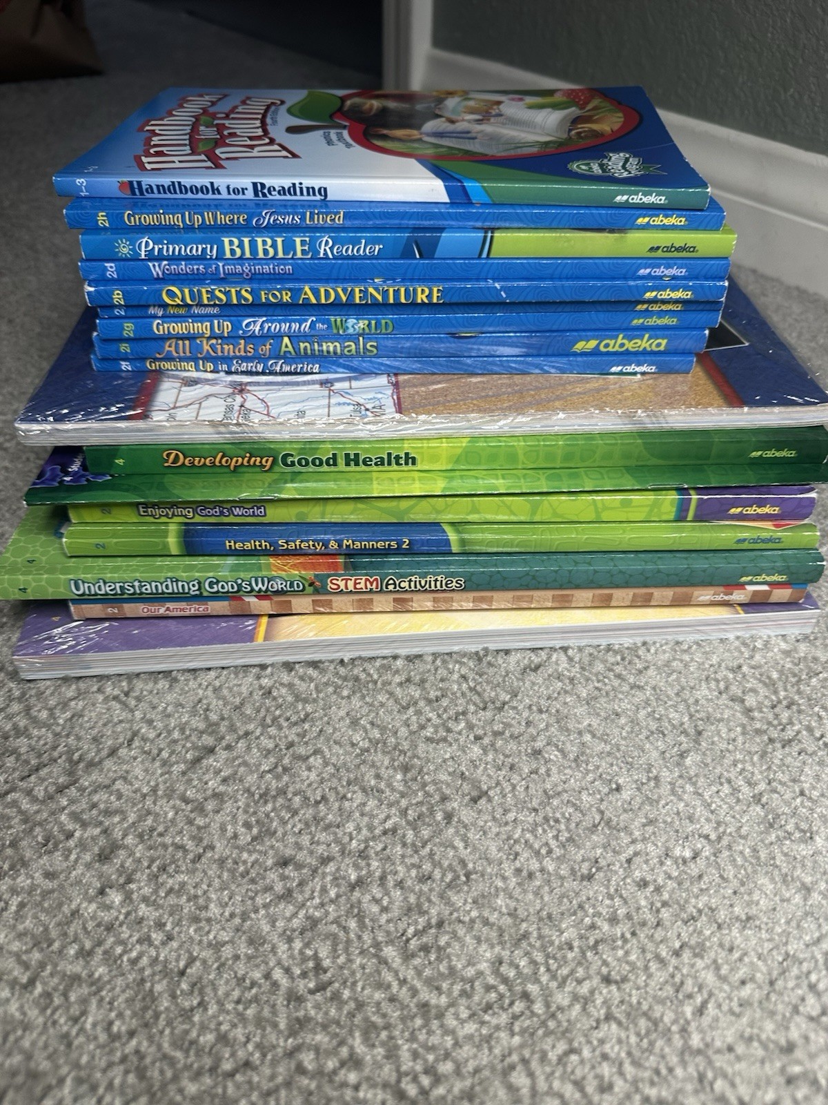 Abeka Homeschooling Work Books Reading 2nd Grade And 4th Grade