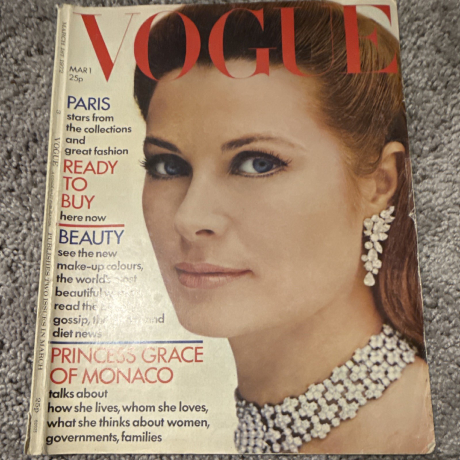 Vogue March 1971 English Fashion Women Paris Beauty Princess Grace Cover