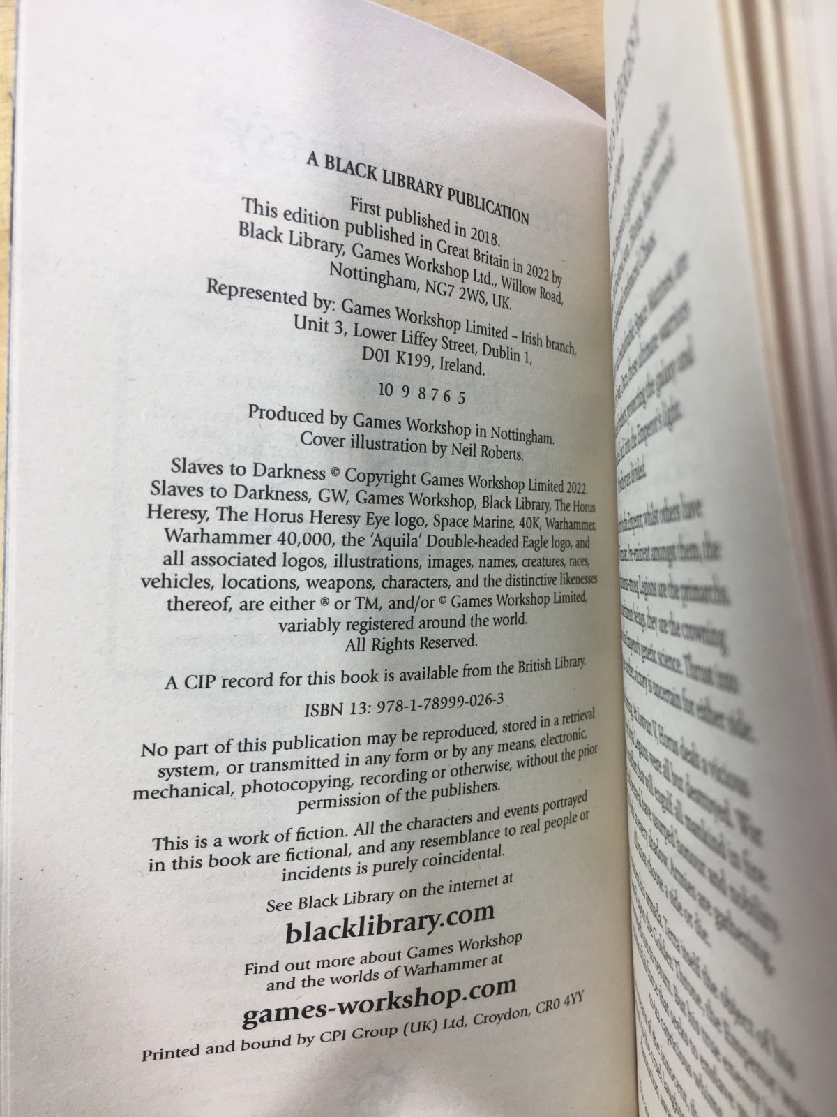 Slaves to Darkness (PB): Games Workshop Black Library by John French – New
