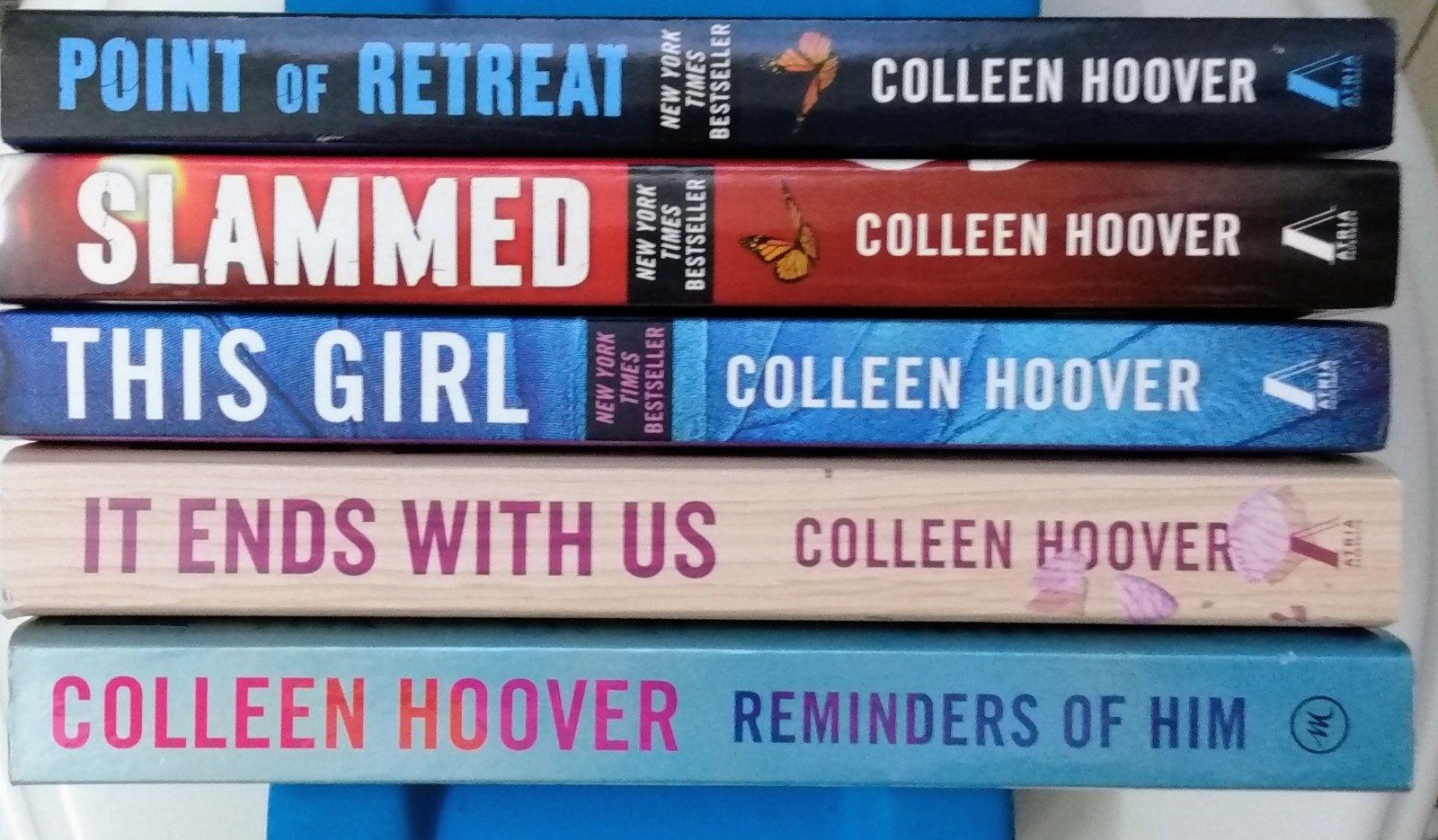 Lot of Colleen Hoover books – 5 paperback books