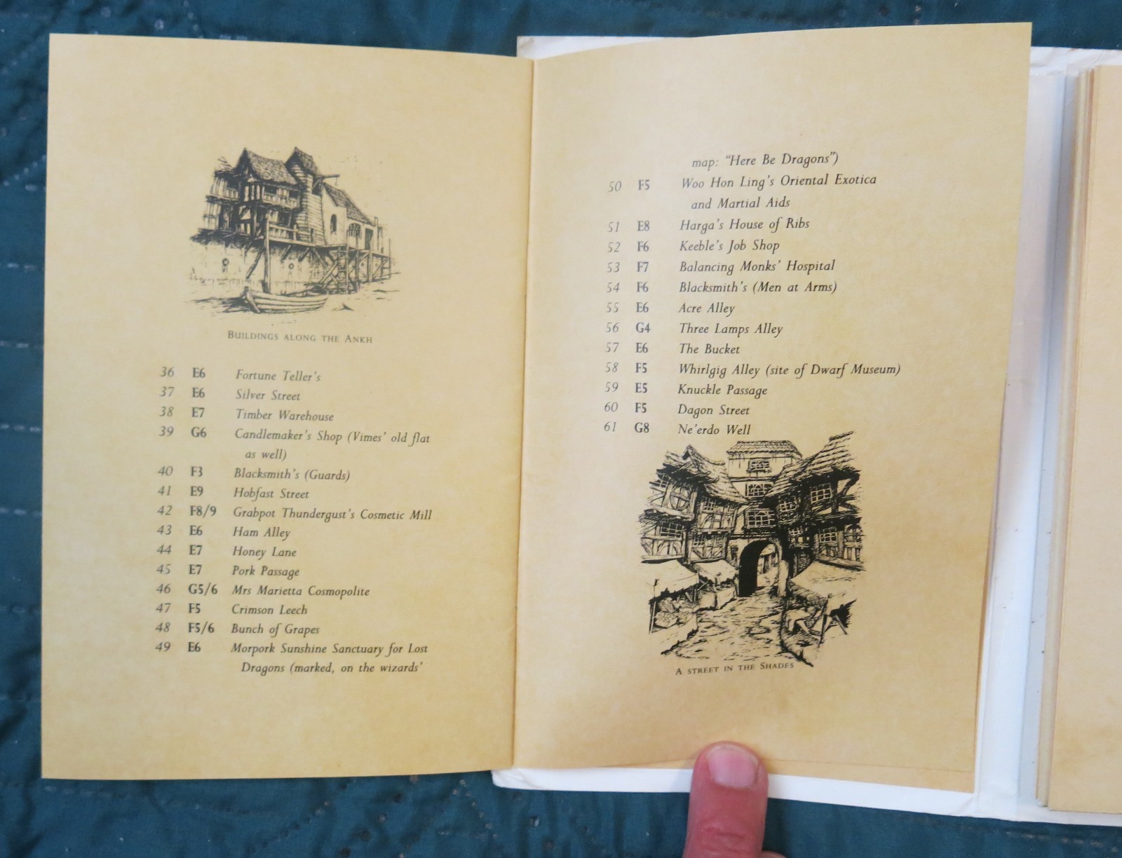 Streets of Ankh-Morpork Mapp by Stephen Briggs & Terry Pratchett 1994 Discworld