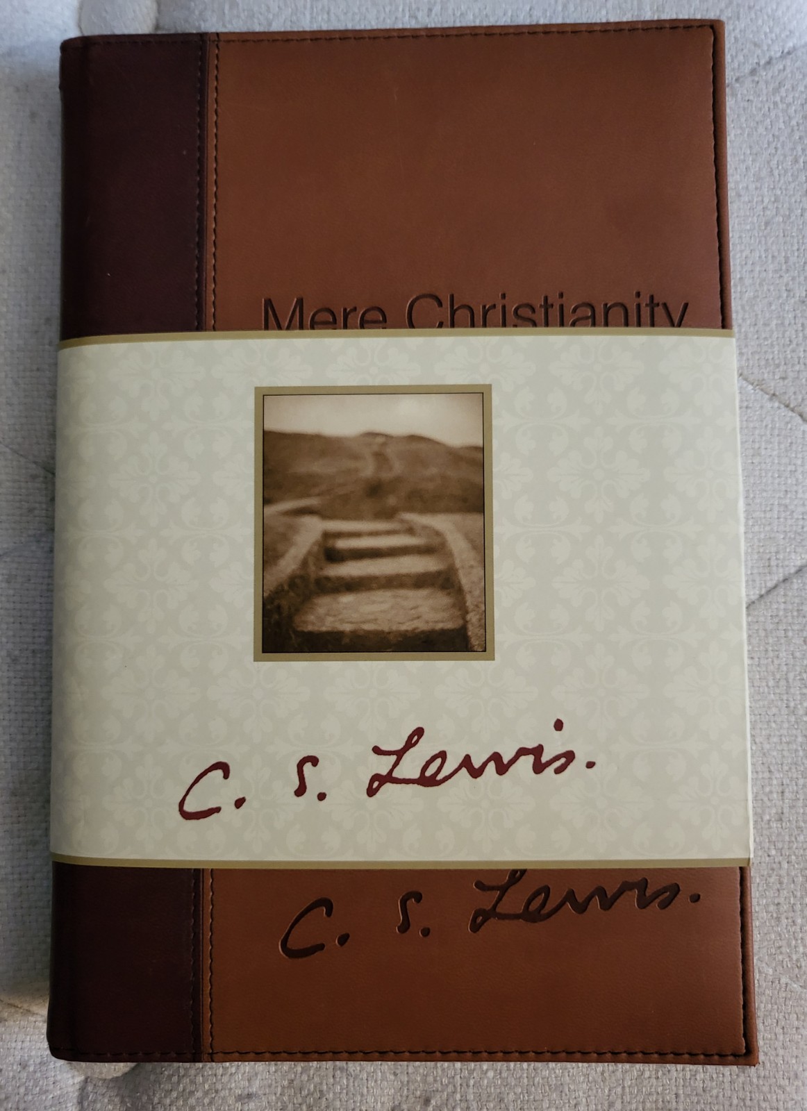 ✝️ MERE CHRISTIANITY JOURNAL, C.S. Lewis, BRAND NEW with BELLY BAND COVER