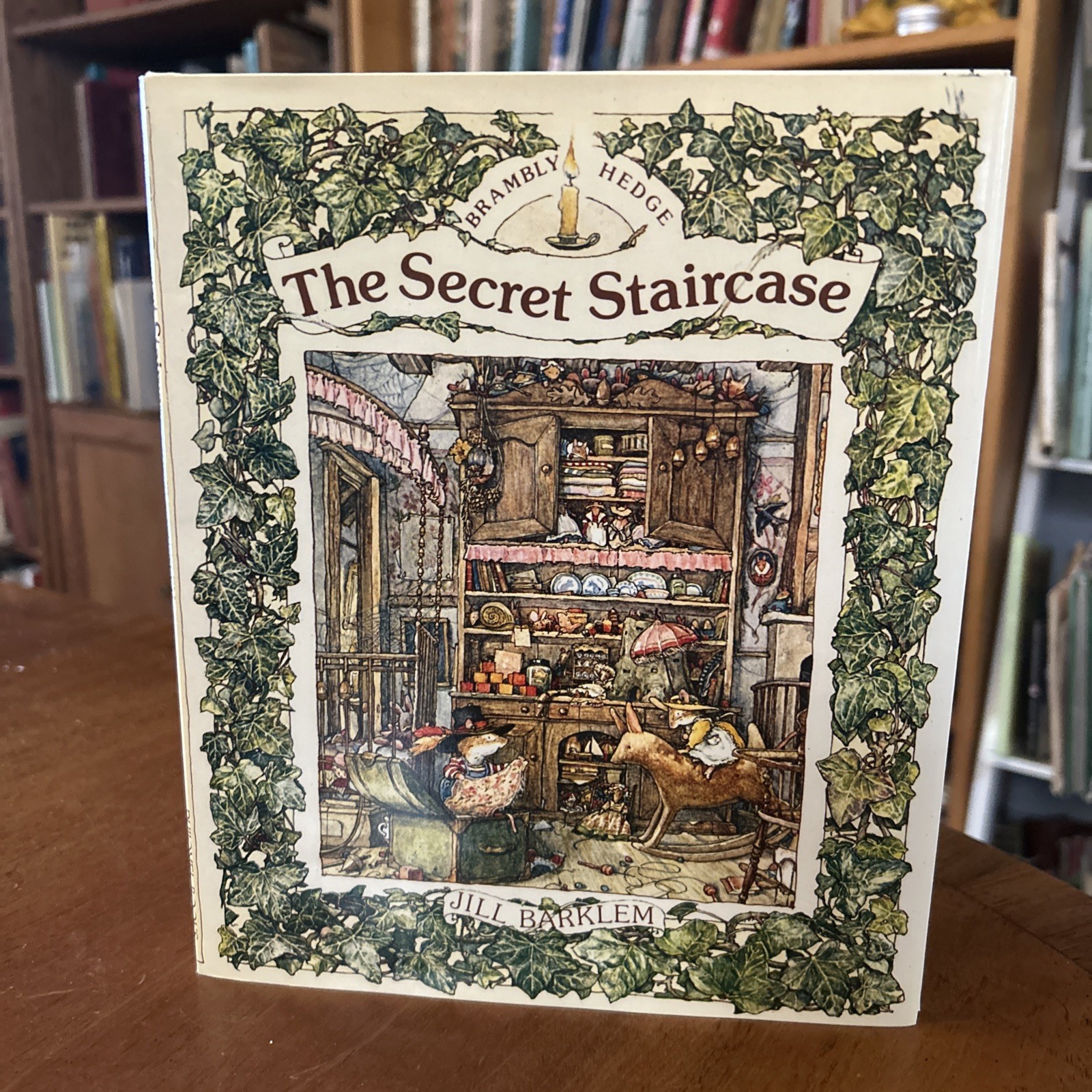 NEW The Secret Staircase Hardcover Jill Barklem 1983 1st Ed HCDJ Brambly Hedge