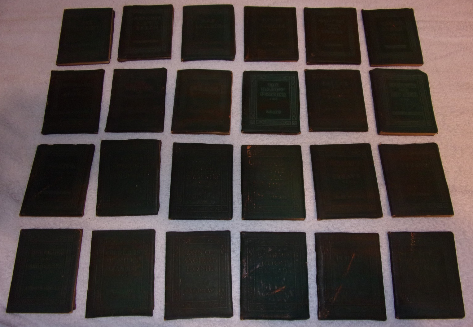 24 Little Leather Library Mini Books Various Writers Shakespeare, Poe, Wilde etc