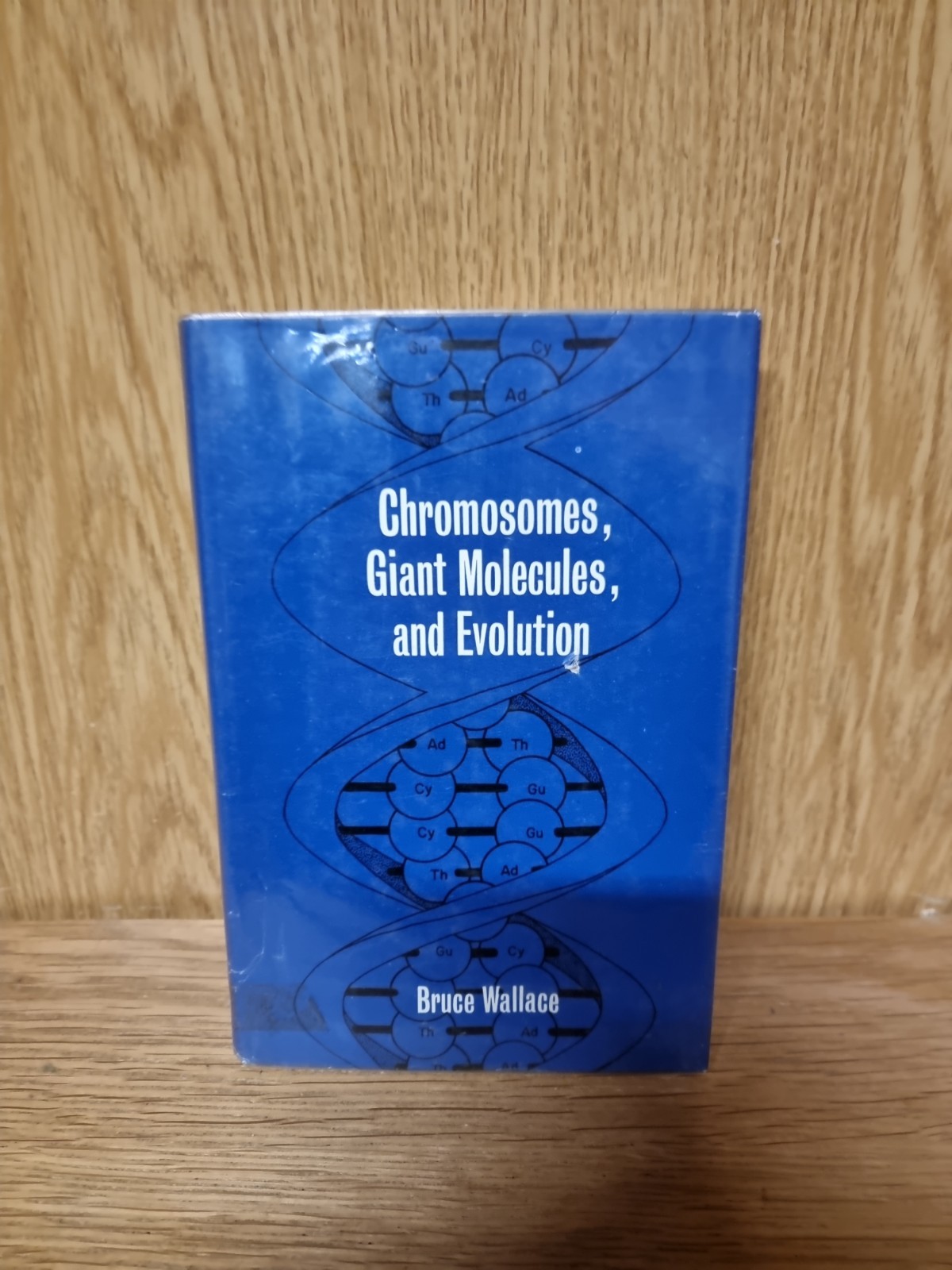 Chromosomes, Giant Molecules and Evolution (Bruce Wallace – 1967) (K5)