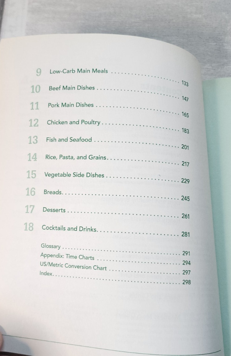 Everything Easy Instant Pot Cookbook paperback 2018 302 pages 300 recipes nice