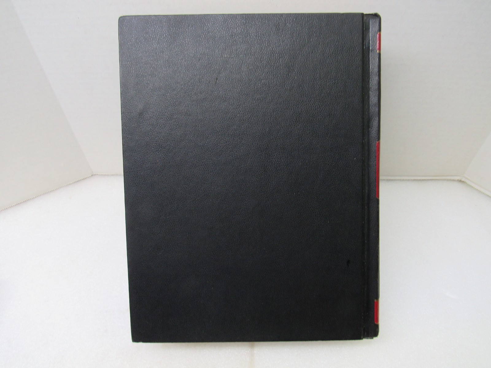 Collier’s Encyclopedia Yearbook Covering 1976 P.F. Collier & Sons 1977 Hardcover