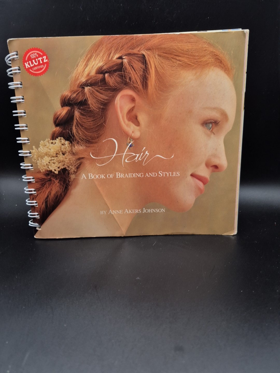 KLUTZ – Hair – A Book of Braiding and Styles by Anne Akers Johnson- Style By Pic