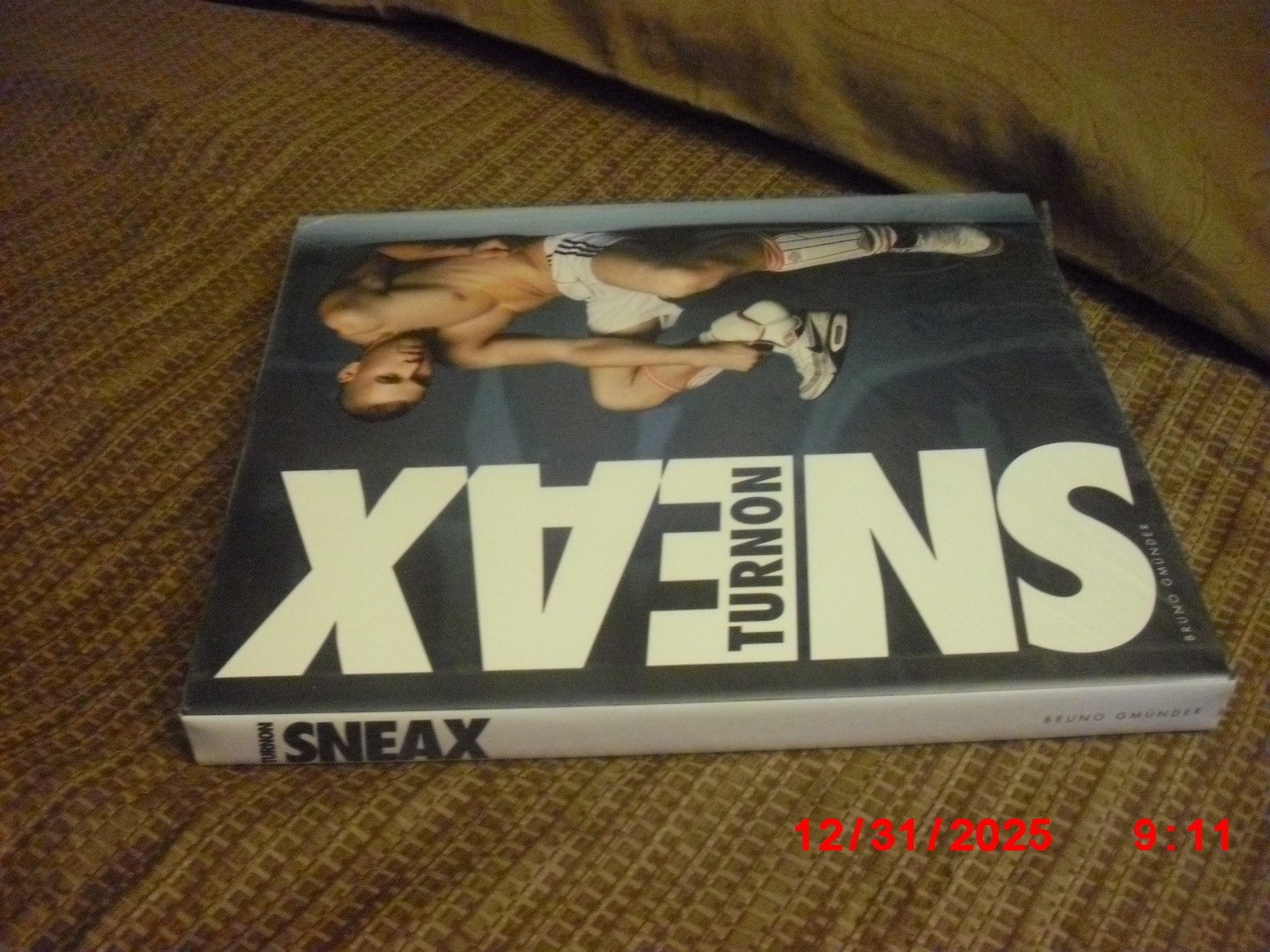 Turnon:Sneax by Bruno Gmunder, (2013) VERY VERY RARE, Free Shipping!