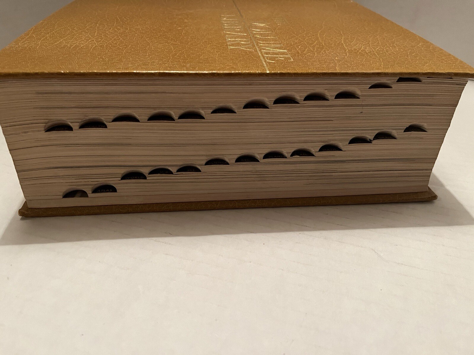 The Volume Library Modern Authoritative Reference Home & School 1978 2,593 Pages