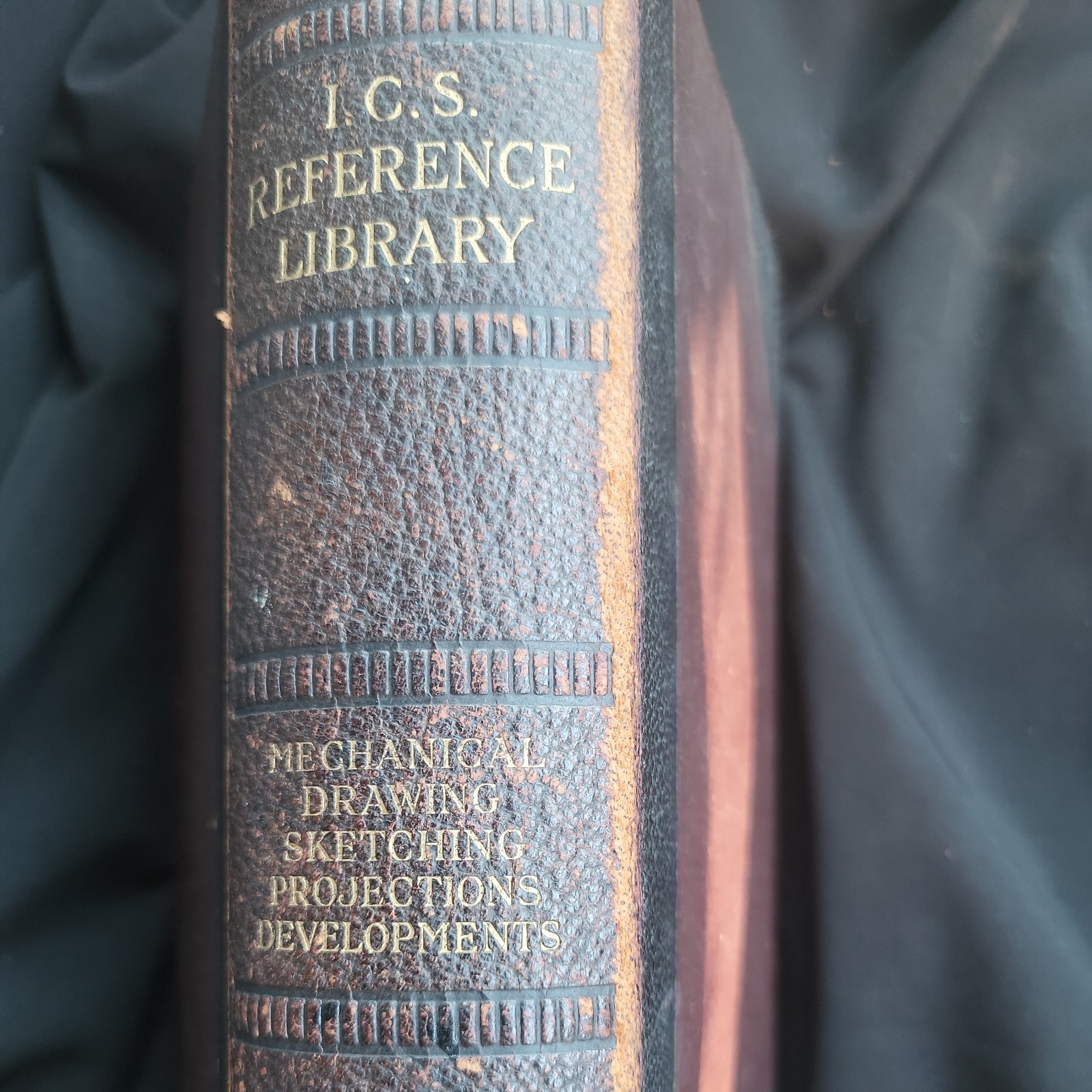 1905 leather spined book ICS DRAWING Geometrical Mechanical Sketching