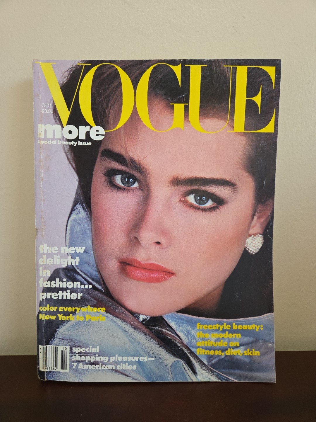 Vtg 80’s Vogue Magazine October 1984 Brooke Shields Cover Rich Avedon 704 Pages