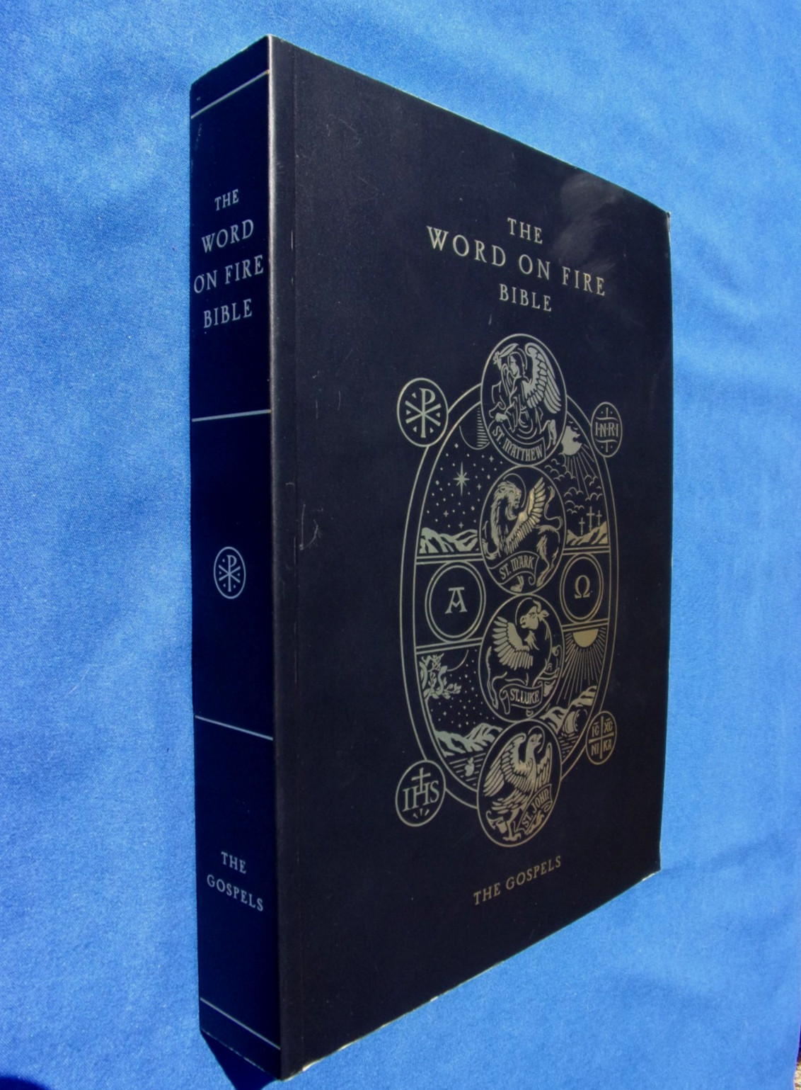 The Word on Fire Bible~The Gospels~Volume 1~Softcover~Robert Barron~NEAR MINT!