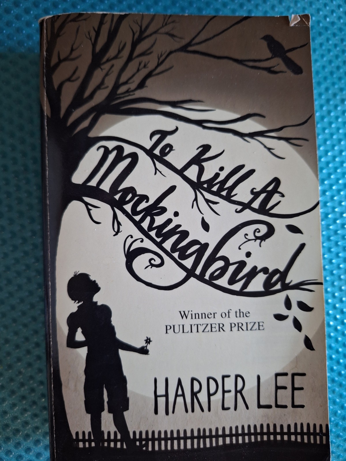 Vtg. Novel “To Kill A Mockingbird”by Harper Lee~Paperback~1982~376 Pages~#1625