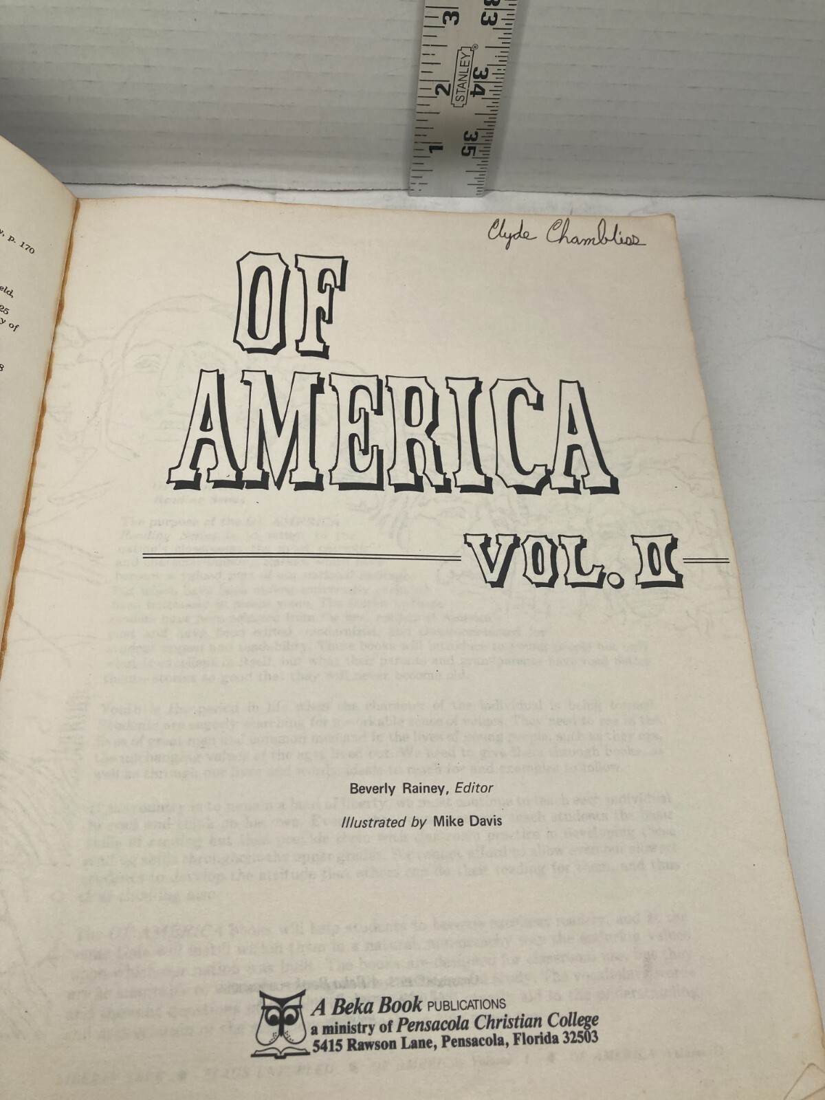 Vintage 1980 Of America Vol II Paper Back Book Illustrated