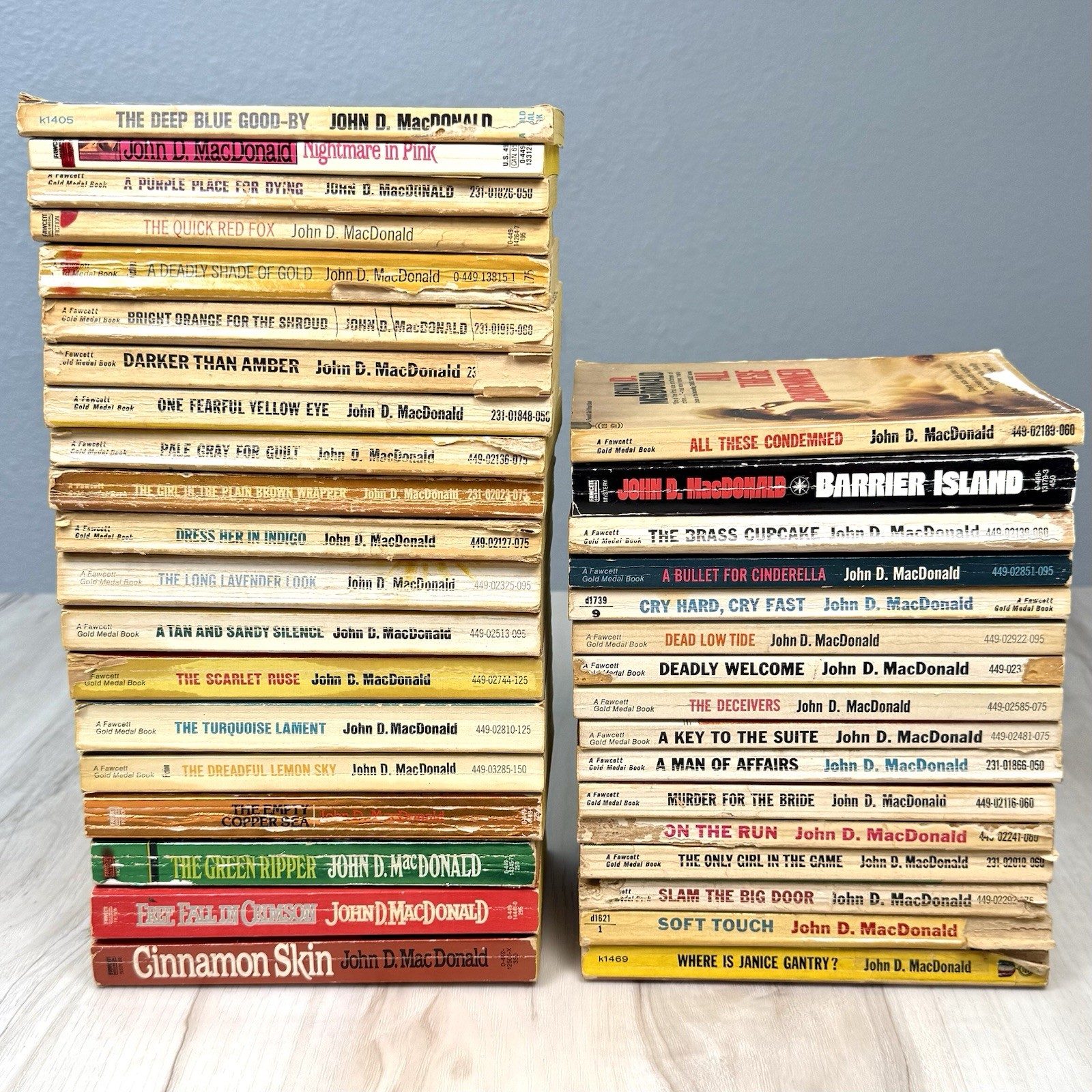 VTG Lot 36 John D MacDonald Paperback 20-Book Travis McGee Series Fiction Novels
