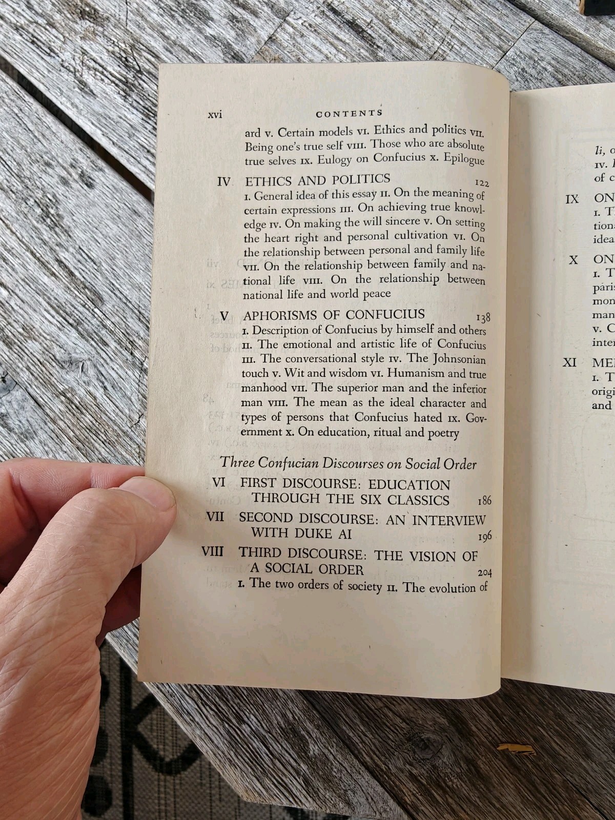 80-Year-Old FIRST ILLUSTRATED Modern Library SLIPCASE Wisdom of Confucius