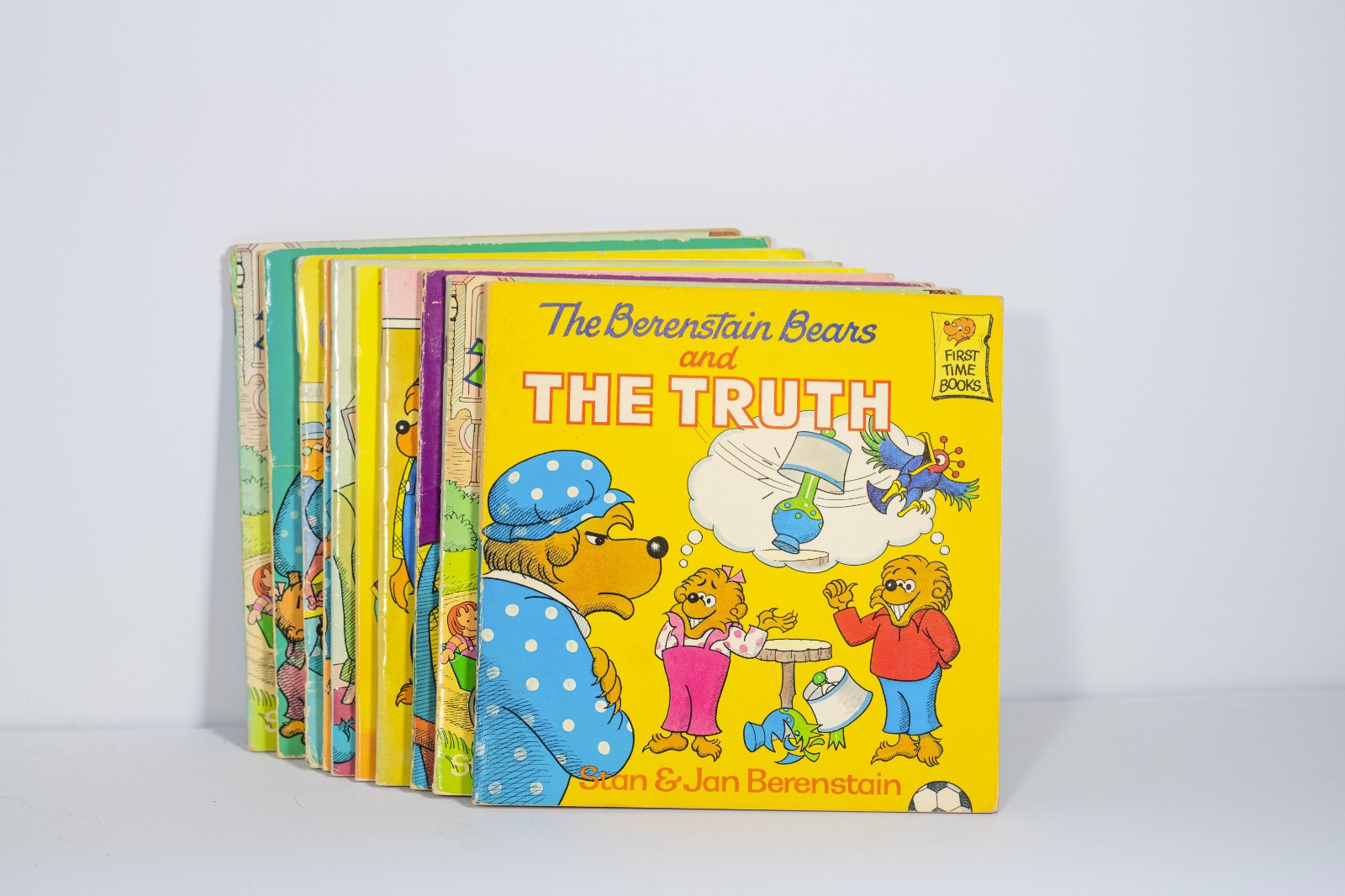 The Berenstain Bears Books – Lot of 10 – Vintage Paperback Soft cover 8×8″