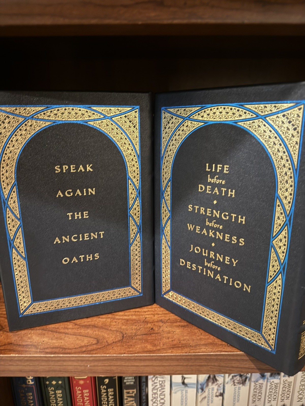 The Way of Kings Leatherbound Edition Dragonsteel Sanderson