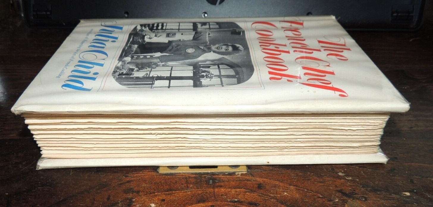 The French Chef Cookbook by Julia Child HC DJ 1968, 440 PAGES