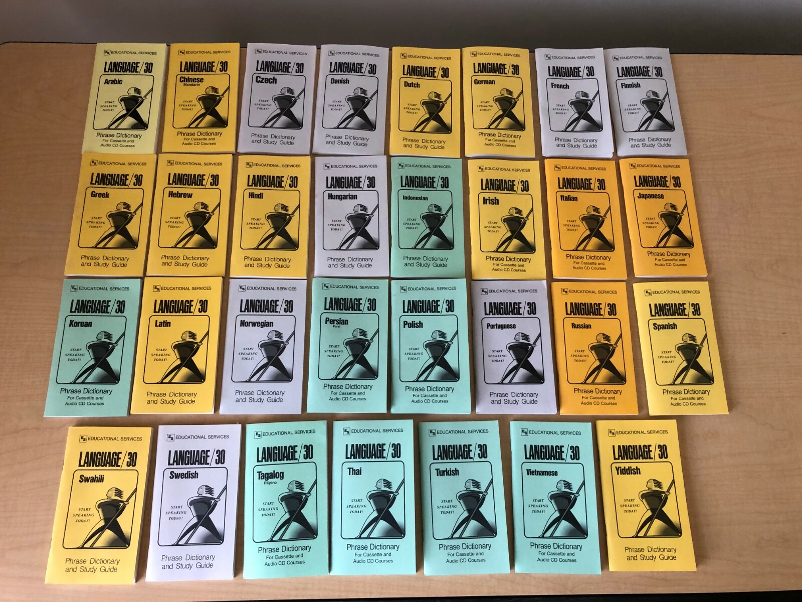 HUGE LOT of 31 Foreign Language Pocket-Size Phrase Books – by LANGUAGE/30