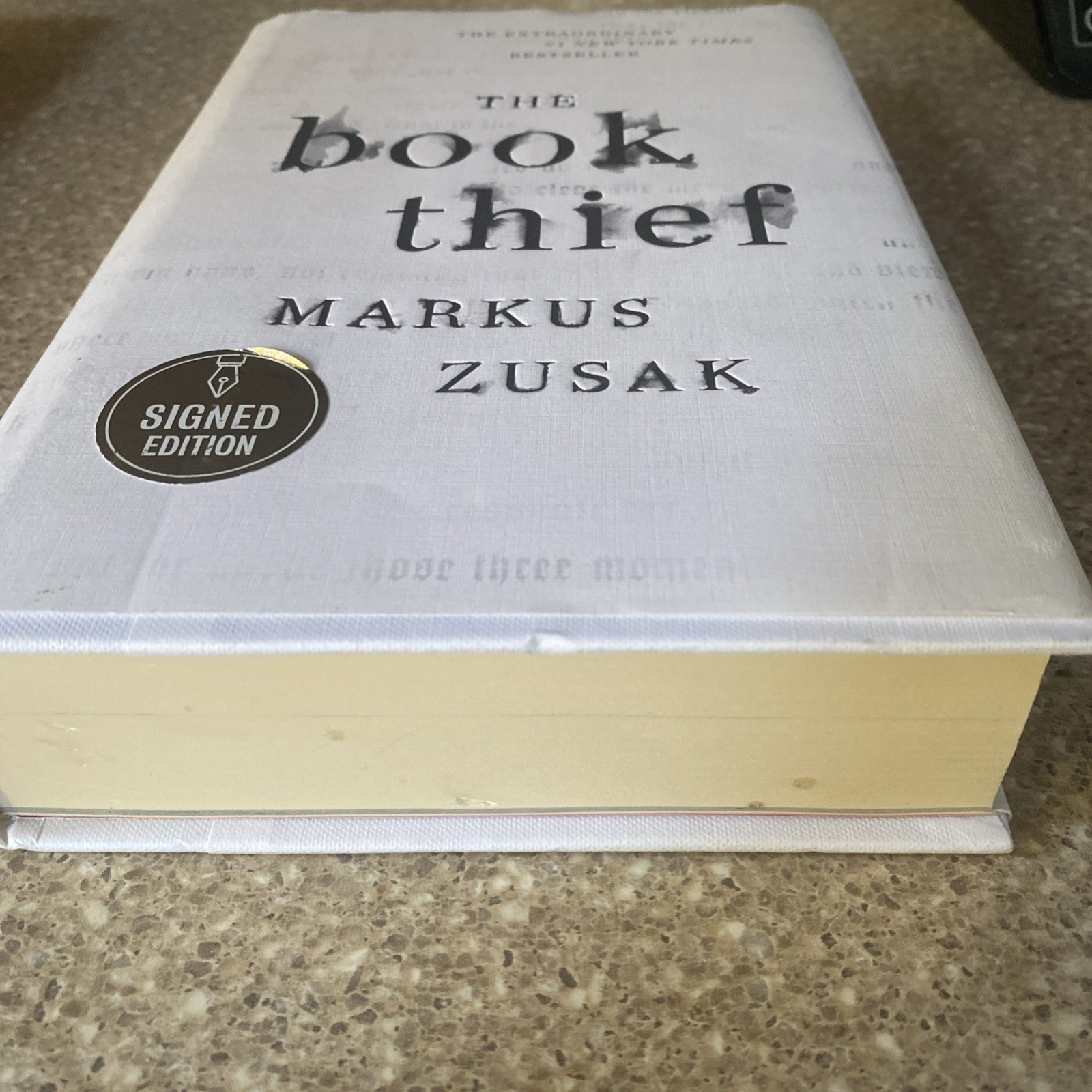 THE BOOK THIEF 2016 By Markus Zusak SIGNED w LOVE in 2020 1st ANNIVERSARY