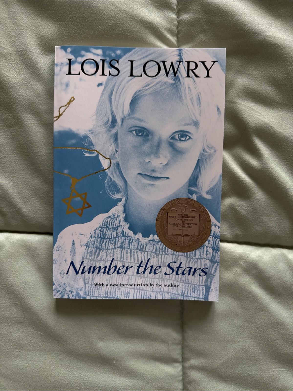 Number the Stars : A Newbery Award Winner by Lois Lowry (2011, Trade Paperback)