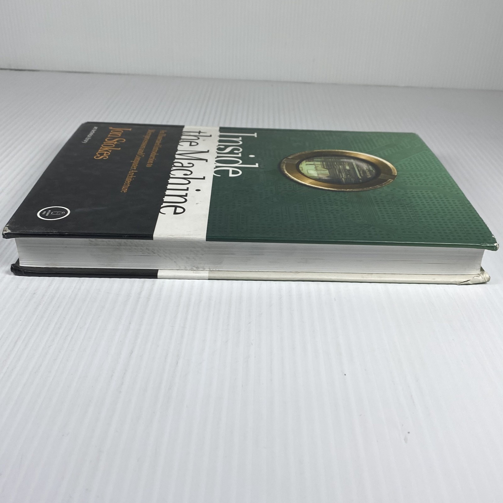 Inside the Machine : An Illustrated Introduction to Microprocessors and Computer