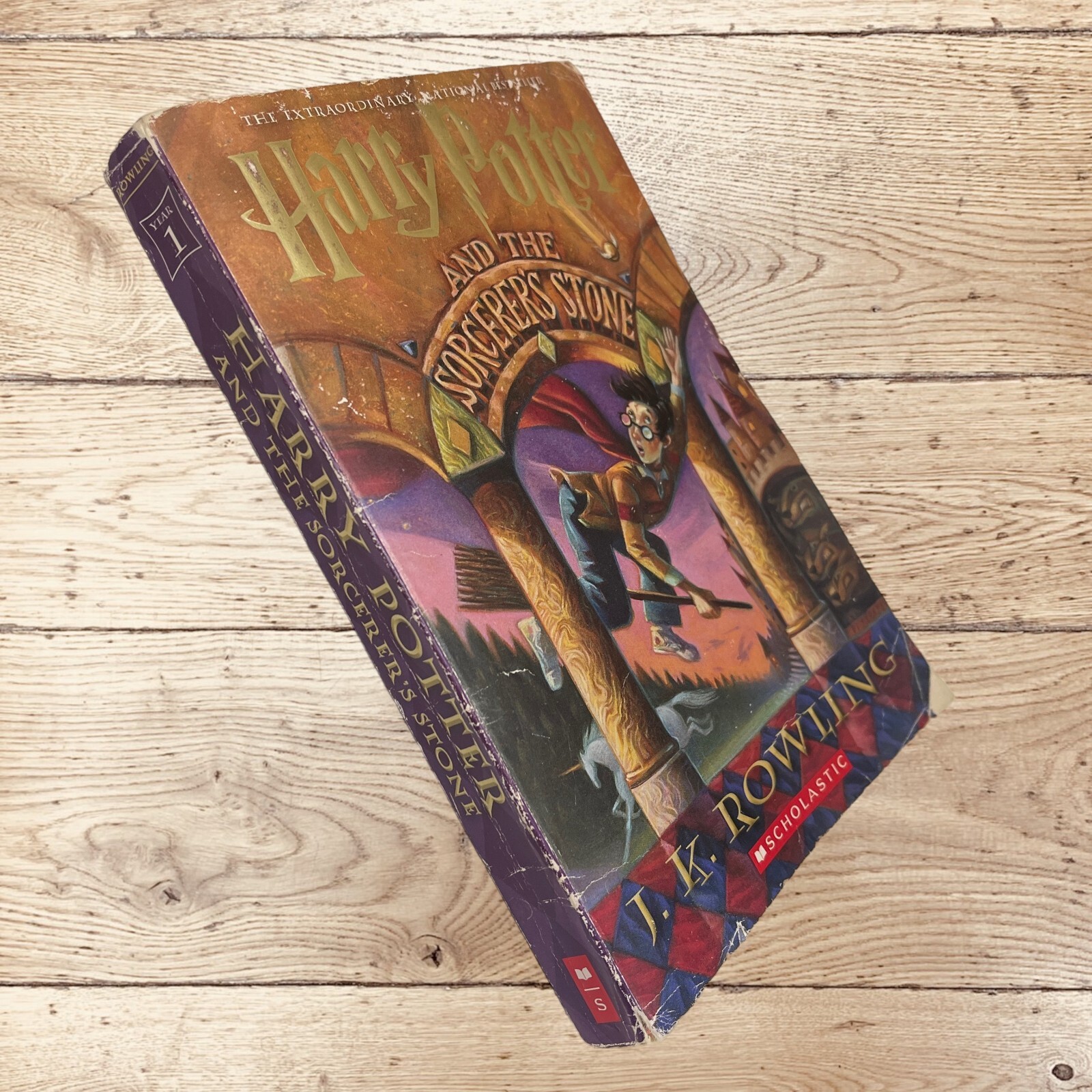Harry Potter: Harry Potter and the Sorcerer’s Stone 1 by J. K. Rowling (1999) PB