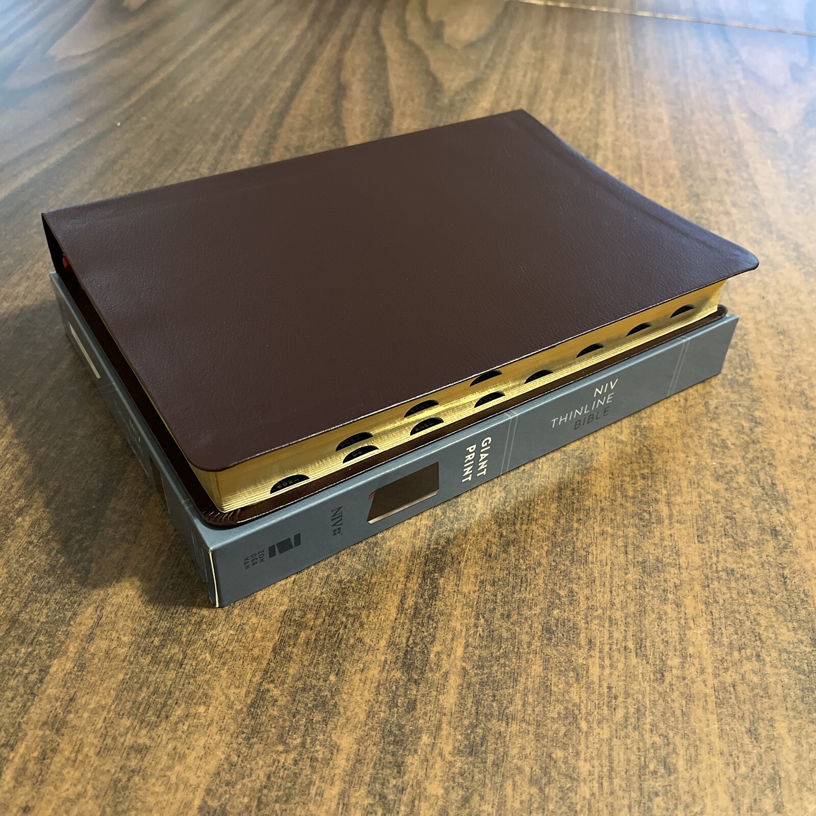 NIV Giant Print Thinline Bible Thumb Indexed – $67.99 Retail – Bonded Leather