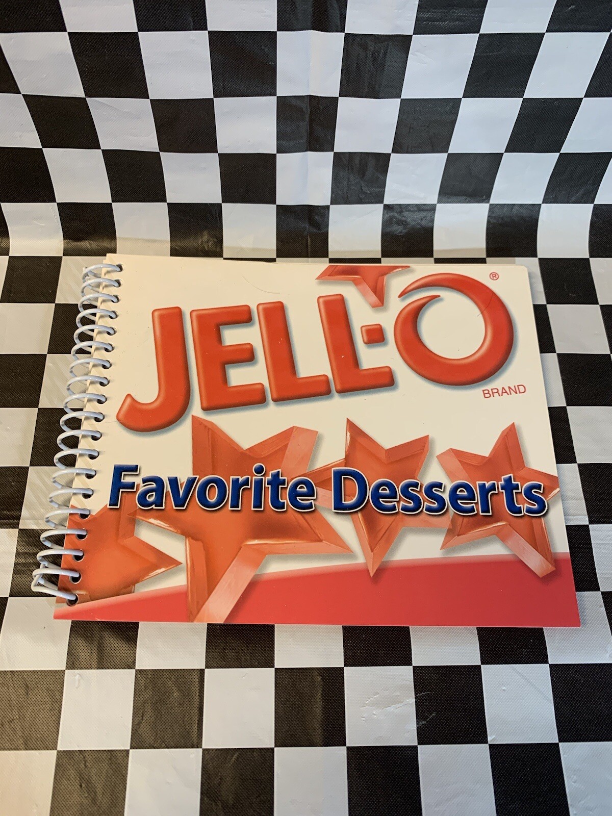 2007 JELL-O FAVORITE DESSERTS RECIPES Cookbook Spiral Spine 47 Pages
