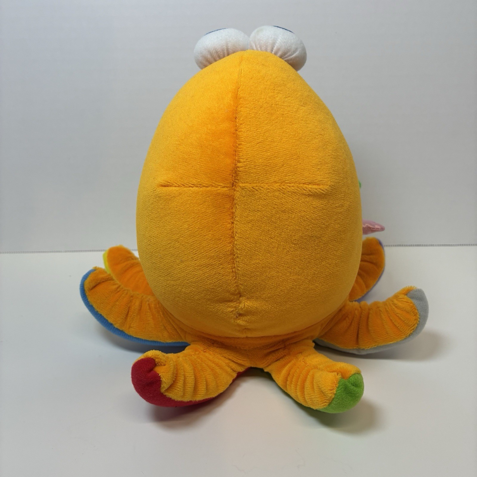 Simon and Schuster OCTOBER the OCTOPUS- Matthew Van Fleet Huggable Concept Book
