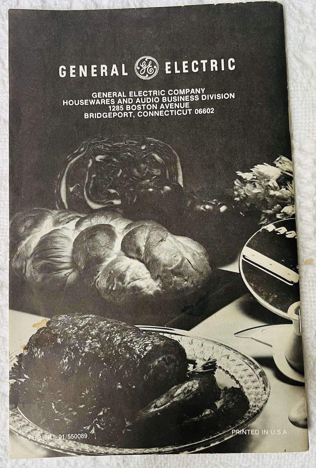 General Electric Food Processor Use & Care 1982 Recipes Booklet