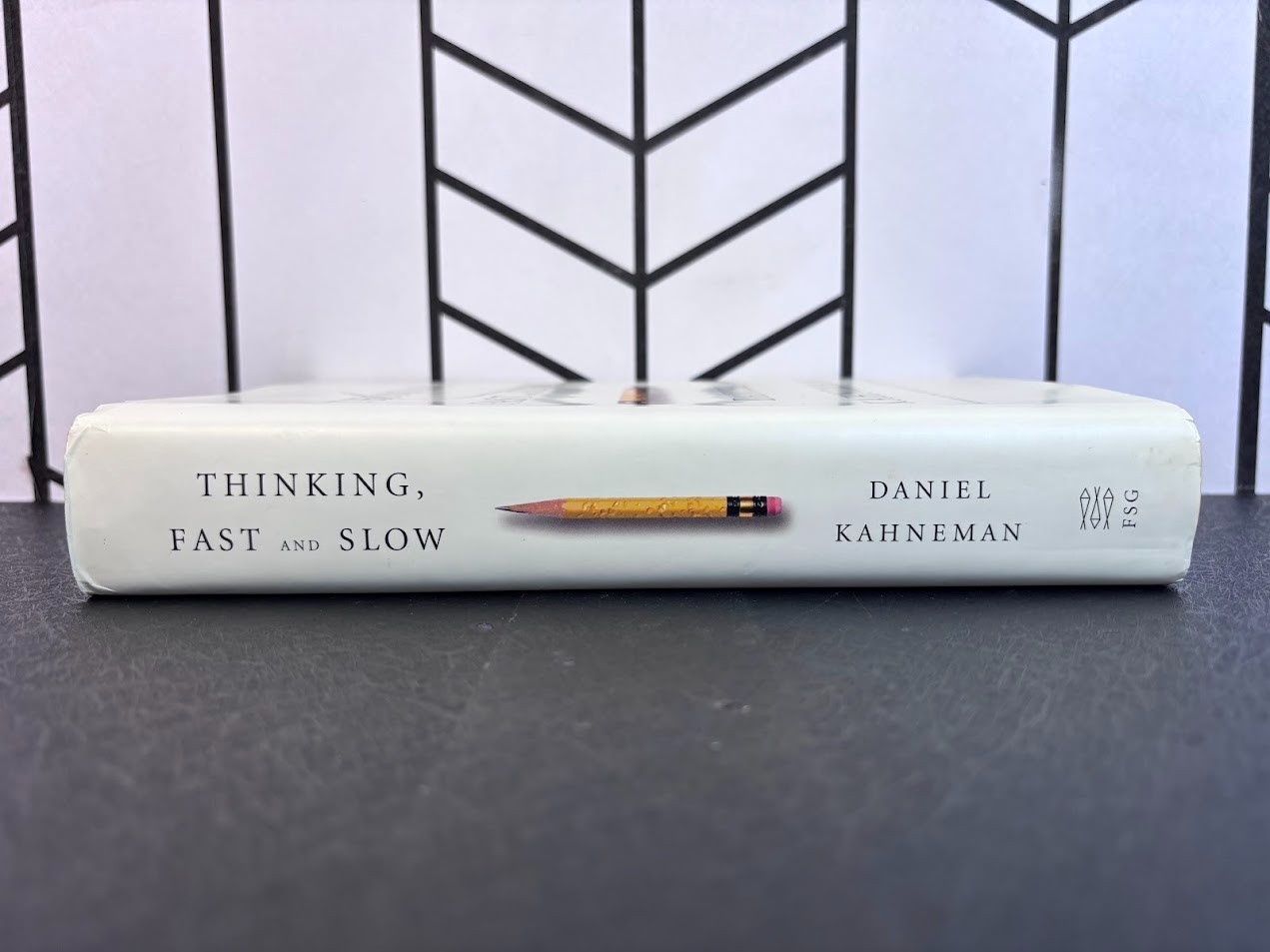 Thinking Fast and Slow Daniel Kahneman Hardcover First Edition Psychology VG