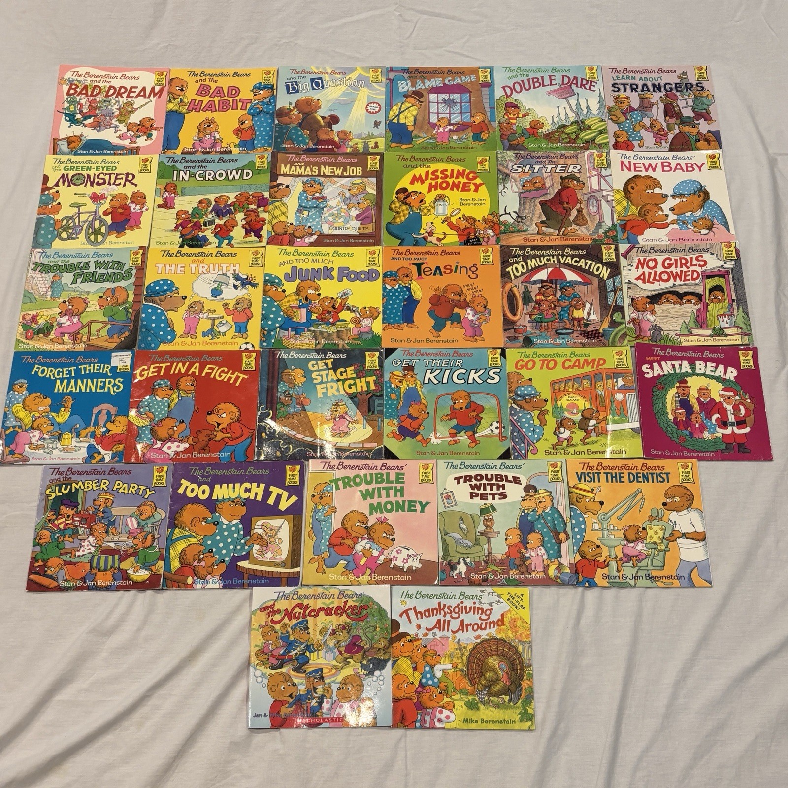 Lot 31 BERENSTAIN BEARS by Jan and Stan Berenstain First Time Picture Book Set