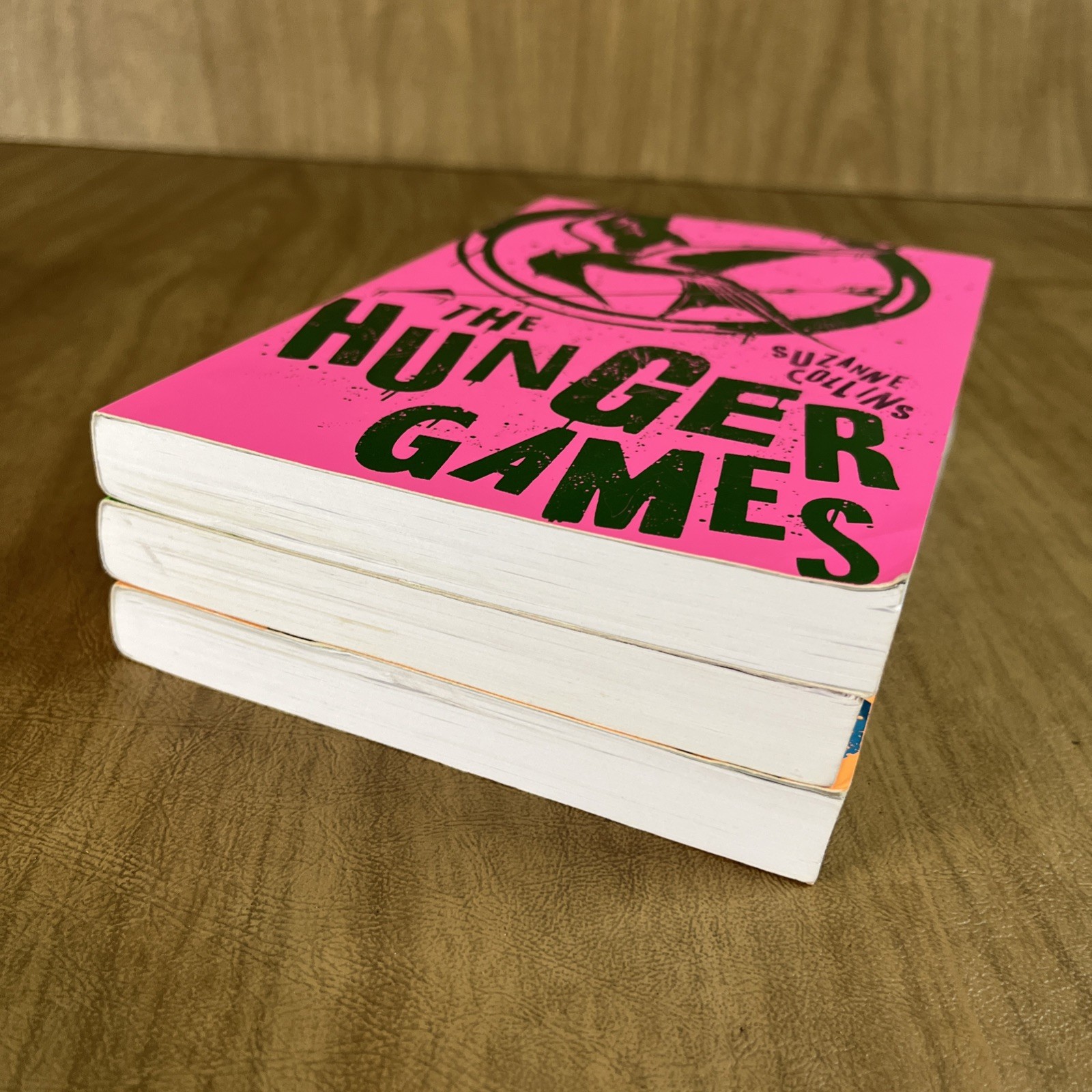 Hunger Games Trilogy: Propaganda Edition 3 Book Box Set Very Good Condition