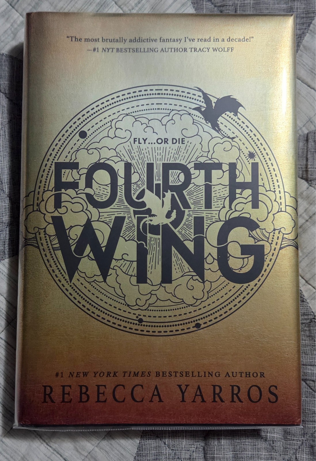 New Fourth Wing (Wing and Claw Collection) by Rebecca Yarros – Hardback
