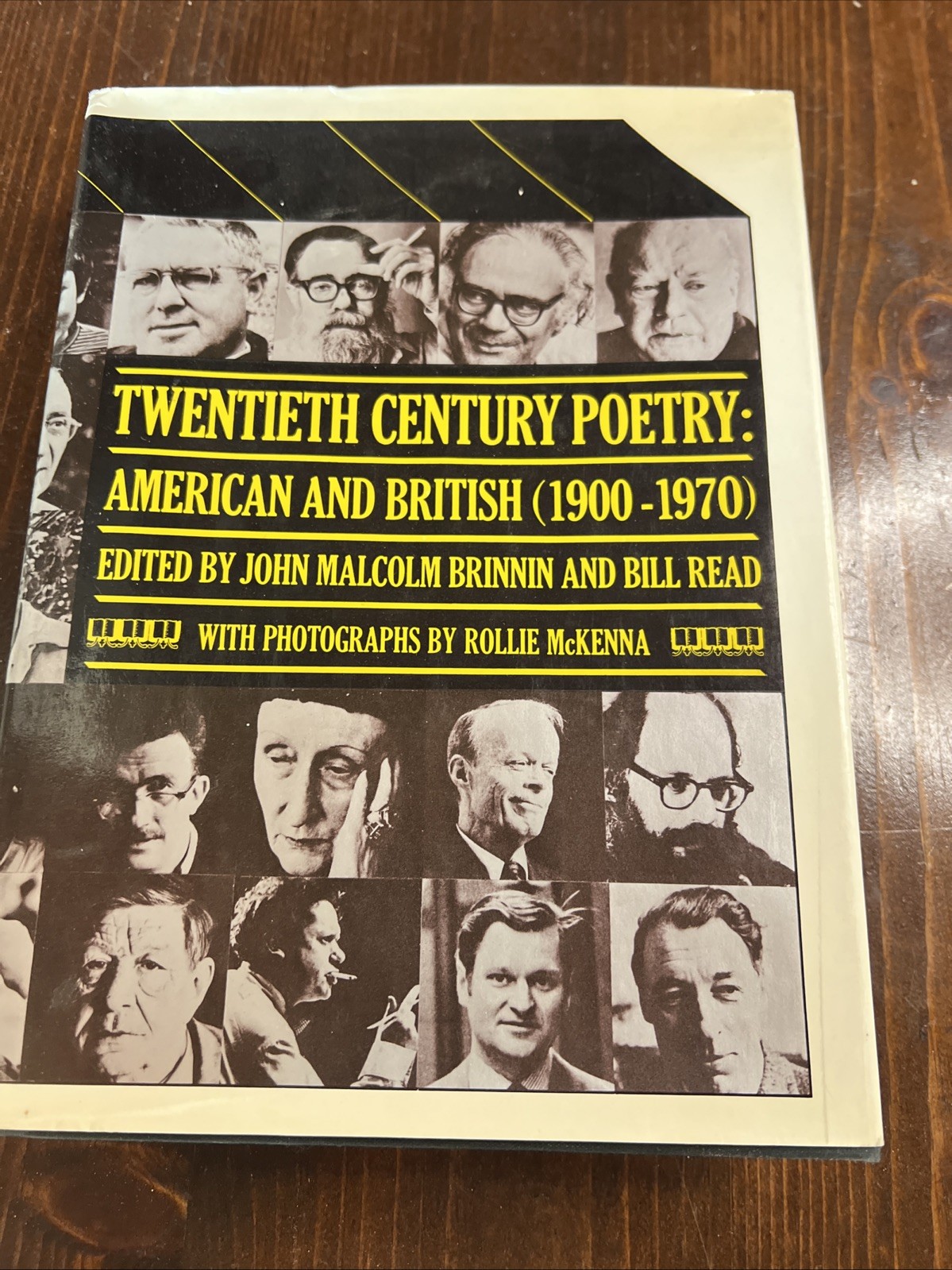 Twentieth Century Poetry: American and British (1900-1970); An American Brit…