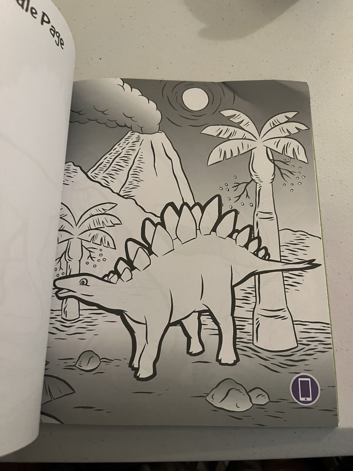 Dinosaur World Pukka 8421-FUN Coloring Book (E)
