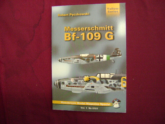 Petzkowski, Robert. Messerschmitt Bf-109 G. 2000. Illustrated in black, white a