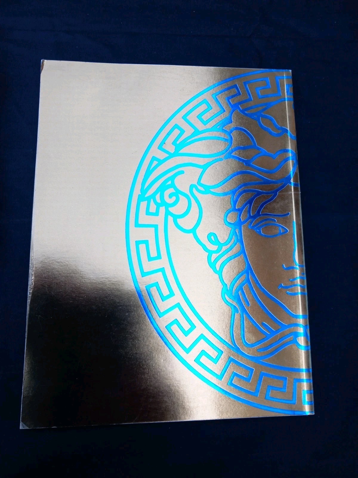 VERSACE Versus Womens Runway Collection – Fall/Winter 1999/2000 – small format
