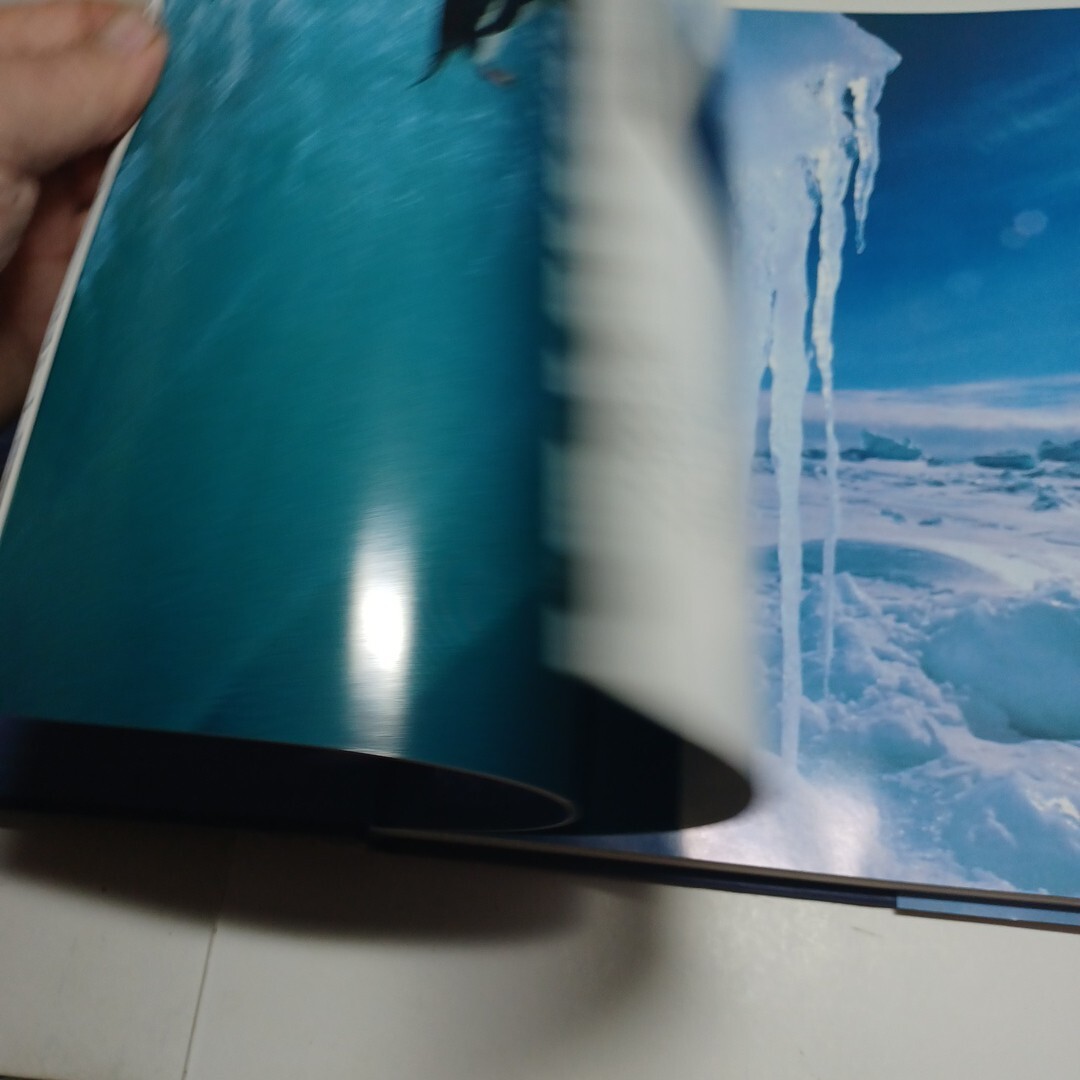 Polar Regions The Illustrated Library Of The Earth