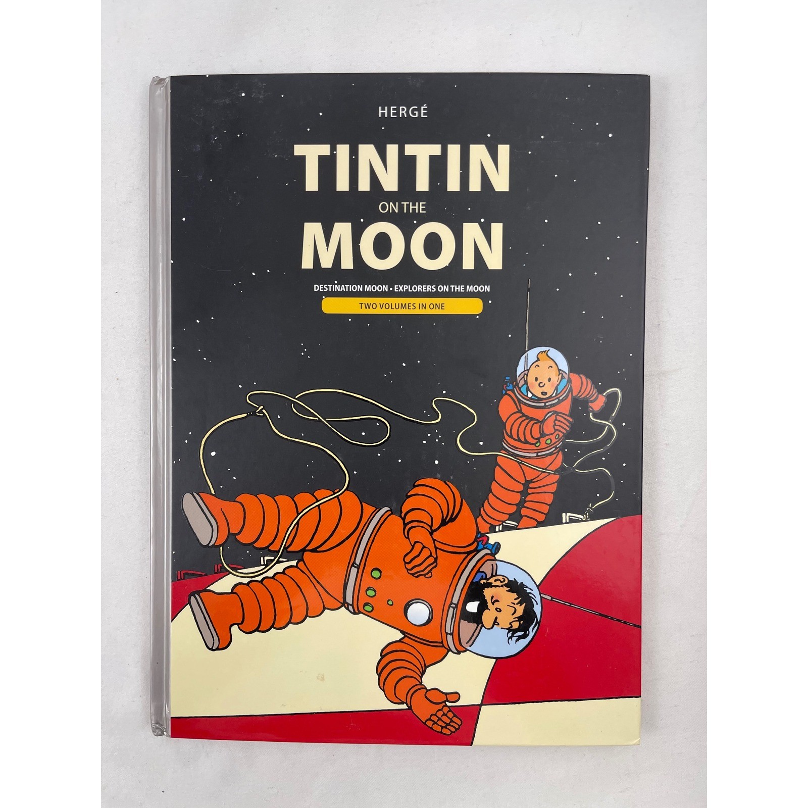 Hergé Tintin on the Moon Hardcover 2-in-1 Edition Destination Explorers 2019