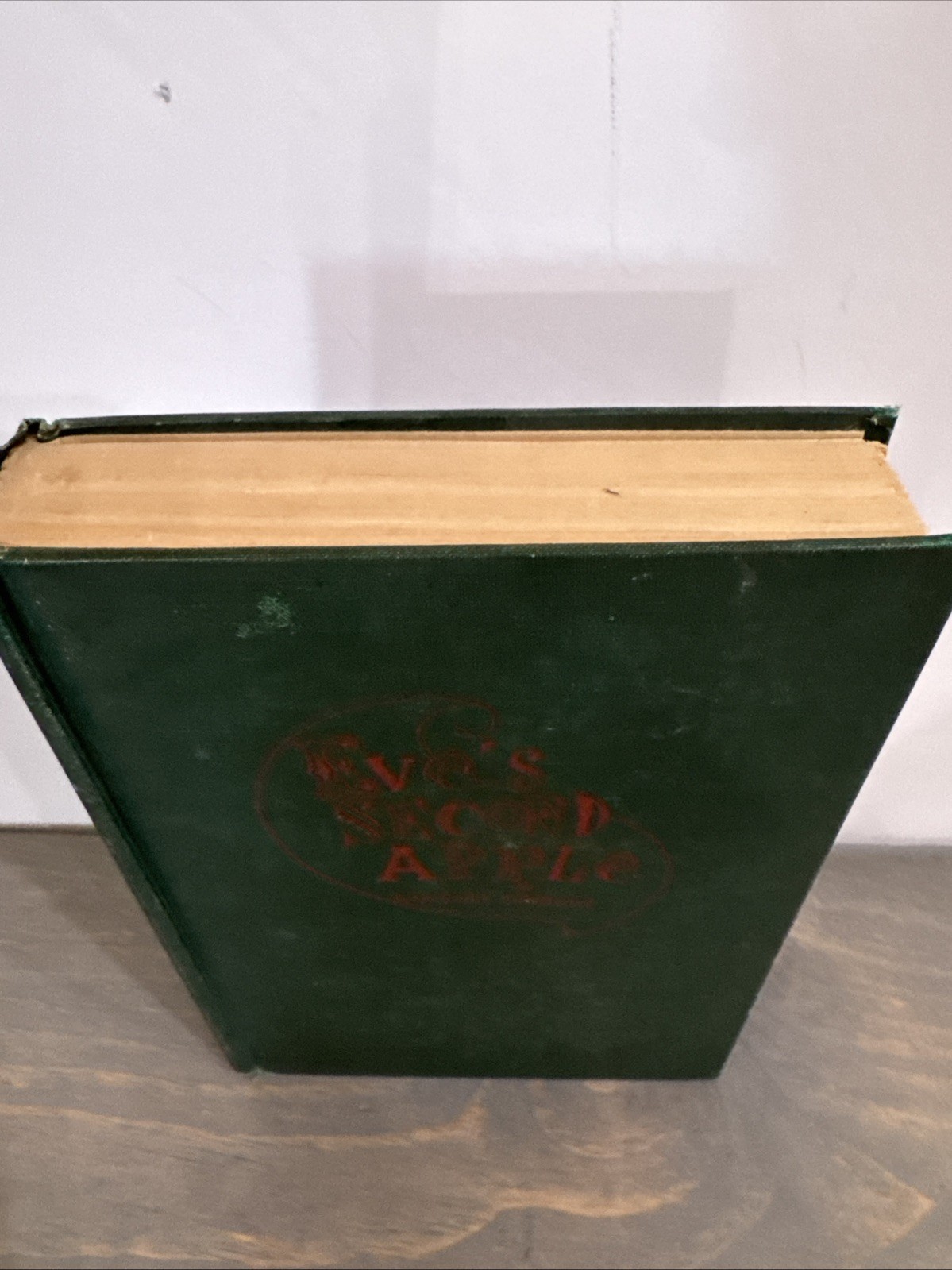Eve’s Second Apple / Barnaby Dogbolt / 1946 / Second Printing / Hardcover